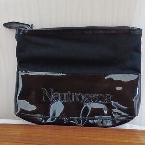 NWT Neutrogena Black Makeup Cosmetic Bag Full Zip Closure